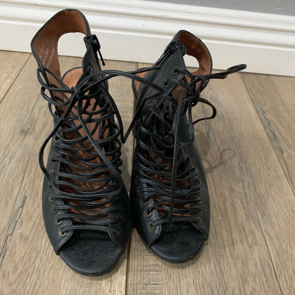 Jeffrey Cambell strappy sandal